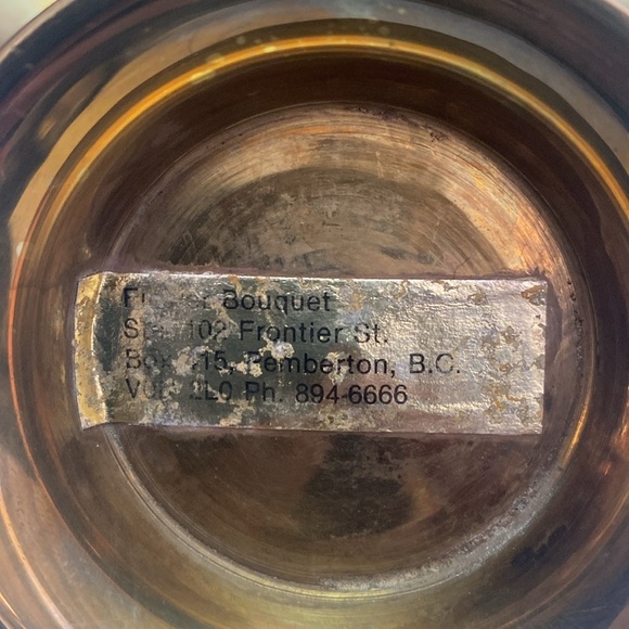 Vintage Brass Handle Basket - Picture 7 of 16